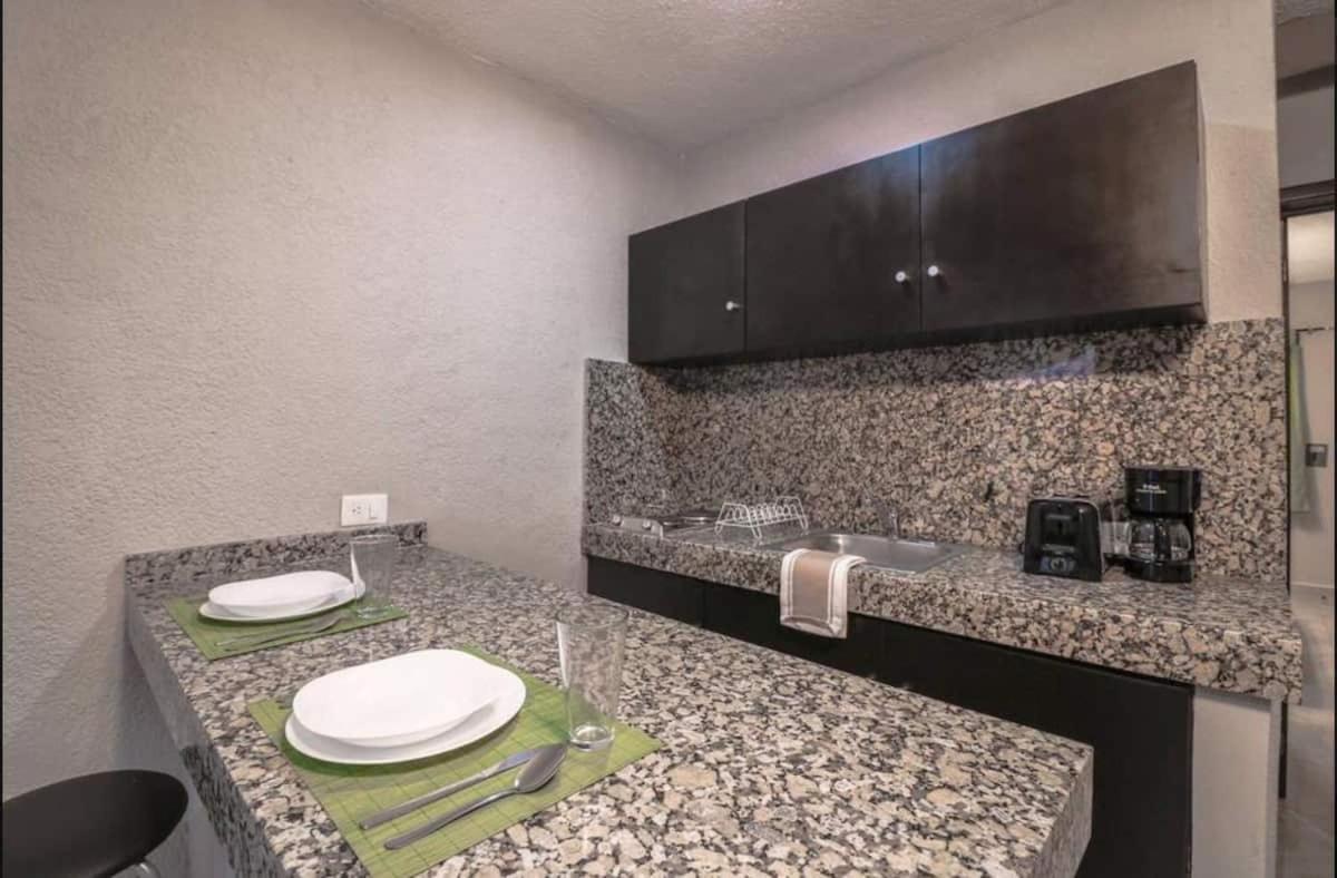 MAYAN CARIBE apart-hotel Playa del Carmen Buitenkant foto